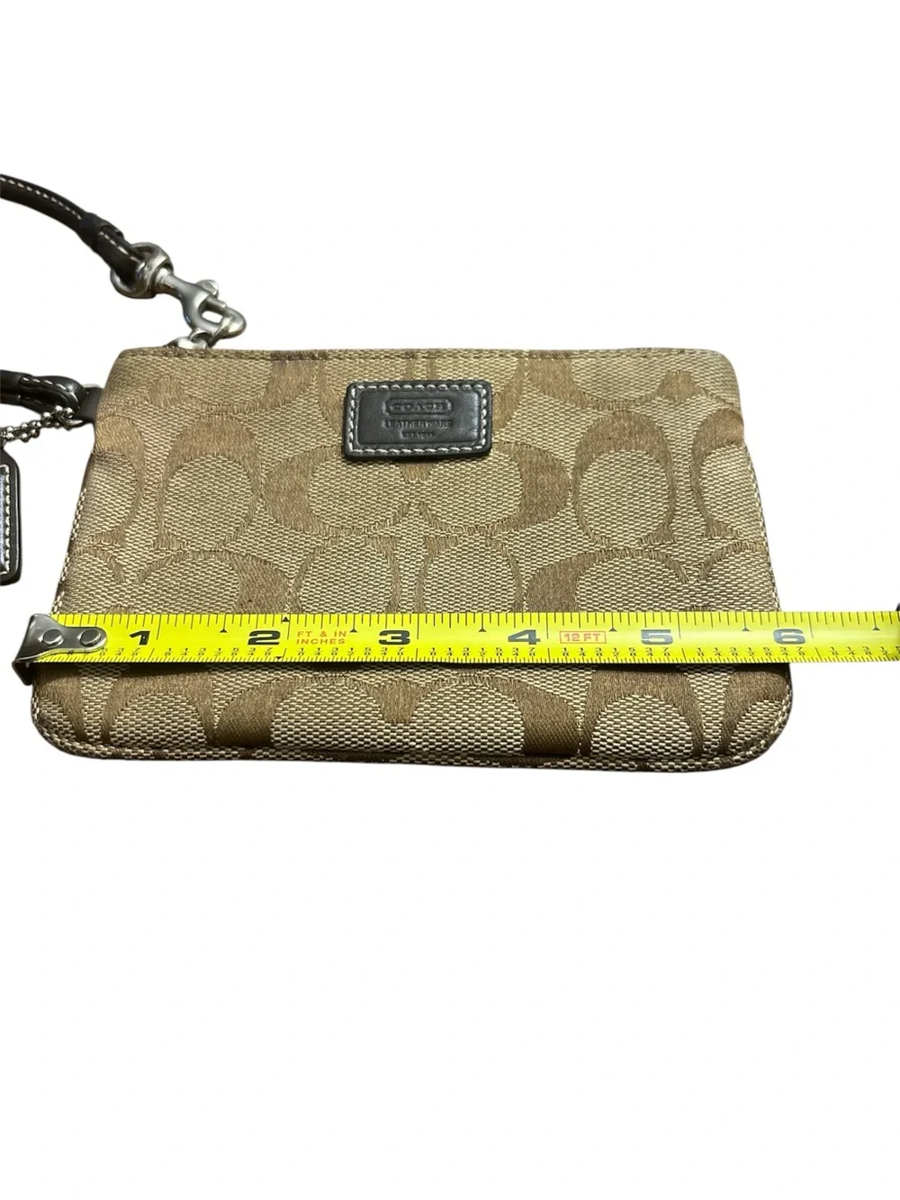 Coach wristlet tan